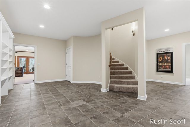 4410 Mystic Ridge Court, Grand Rapids, MI 49525