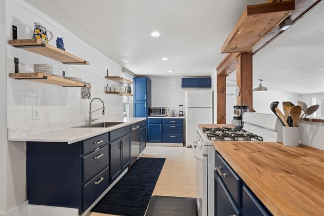 7471 US Route 4, Bridgewater, VT 05034