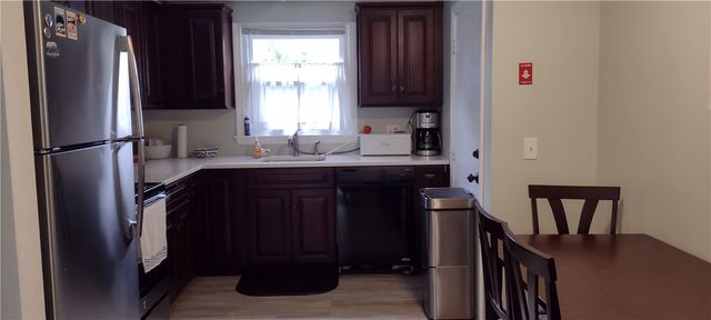 4 Almy Court 1, Newport, RI 02840