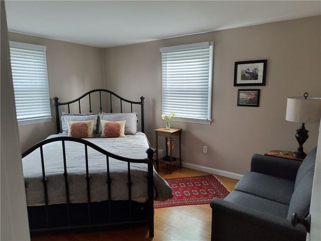 4 Almy Court 1, Newport, RI 02840