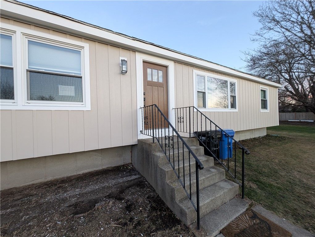 4 Almy Court 1, Newport, RI 02840