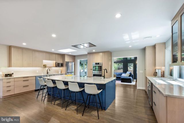 6316 BEACHWAY DR, Falls Church, VA 22044