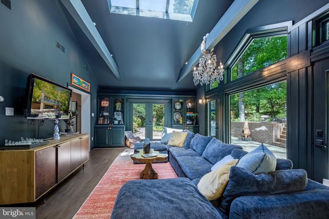 6316 BEACHWAY DR, Falls Church, VA 22044