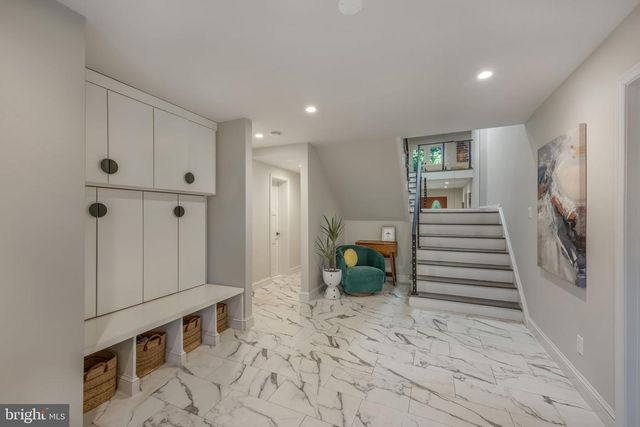 6316 BEACHWAY DR, Falls Church, VA 22044