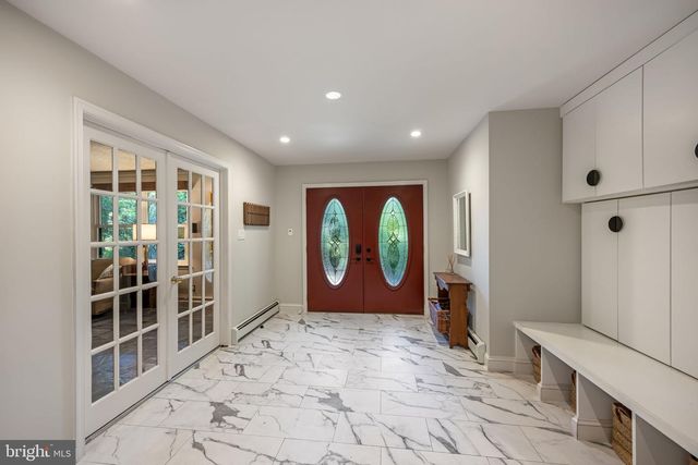 6316 BEACHWAY DR, Falls Church, VA 22044