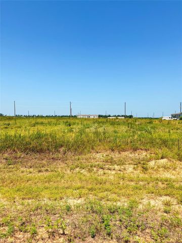 785 Road 591507, Cleveland, TX 77327