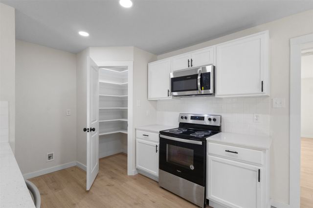 1610 SW 3rd Street, Grand Prairie, TX 75051