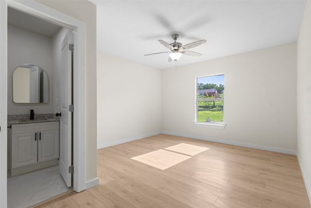 1610 SW 3rd Street, Grand Prairie, TX 75051