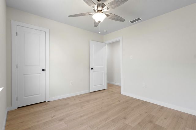 1610 SW 3rd Street, Grand Prairie, TX 75051