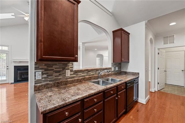 2710 Kingsbury Court, Burlington, NC 27215
