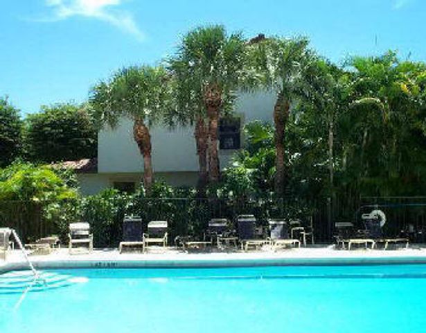 7875 La Mirada Drive, Boca Raton, FL 33433