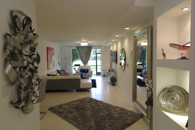 7875 La Mirada Drive, Boca Raton, FL 33433