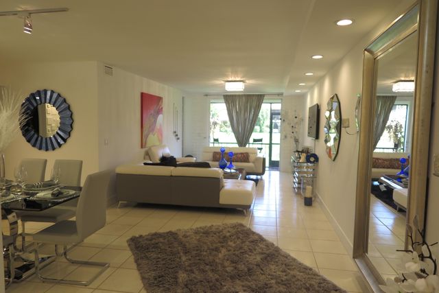 7875 La Mirada Drive, Boca Raton, FL 33433