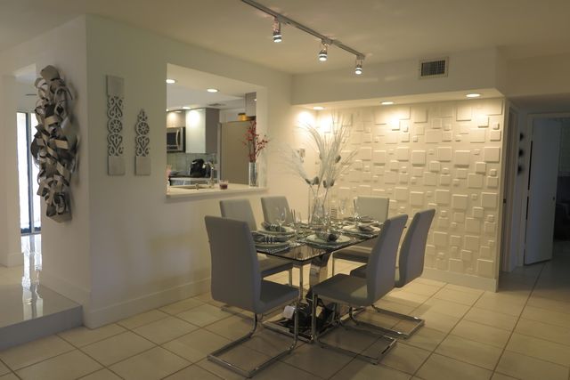 7875 La Mirada Drive, Boca Raton, FL 33433