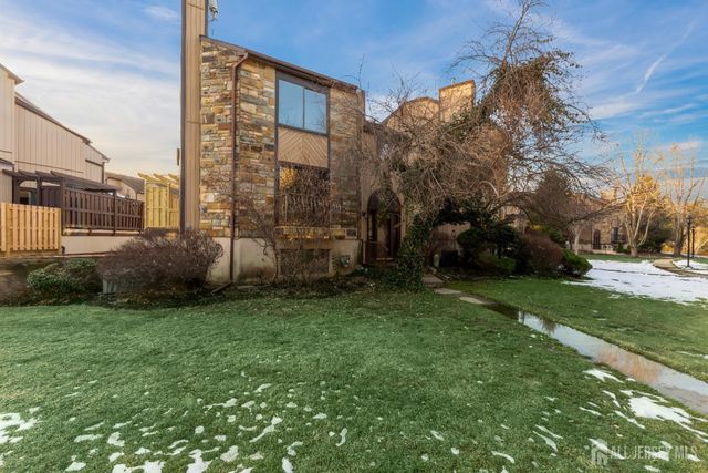 40 Emerald Lane, Old Bridge, NJ 08857