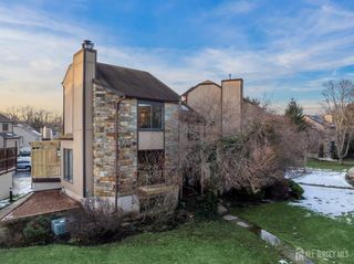 40 Emerald Lane, Old Bridge, NJ 08857