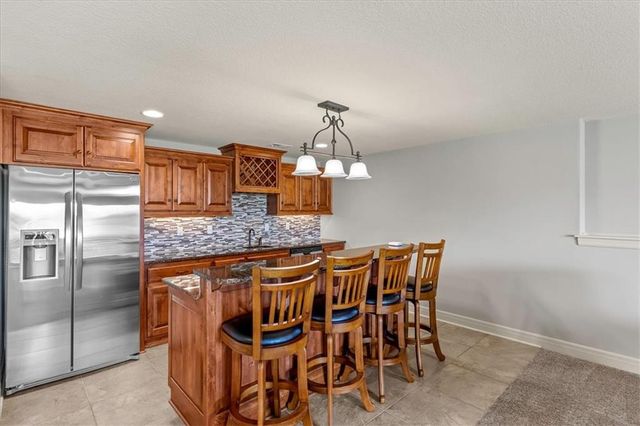 11775 NW 81st Street, Parkville, MO 64152