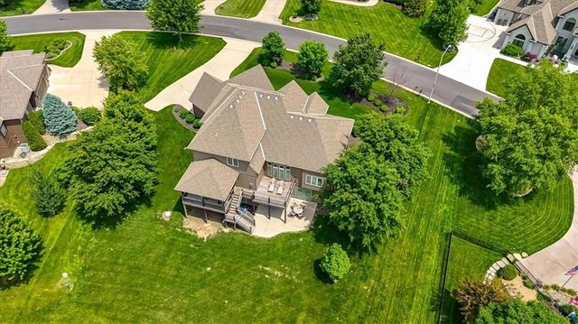 11775 NW 81st Street, Parkville, MO 64152