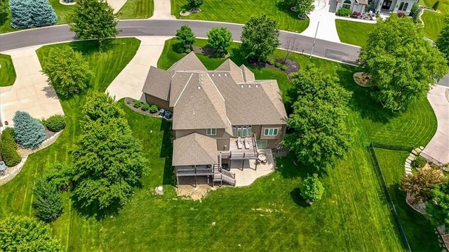 11775 NW 81st Street, Parkville, MO 64152