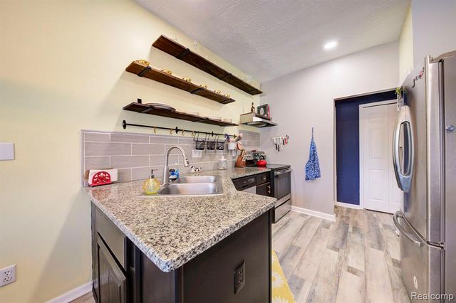 49966 Plymouth Way, Plymouth, MI 48170