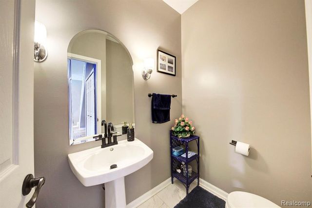 49966 Plymouth Way, Plymouth, MI 48170