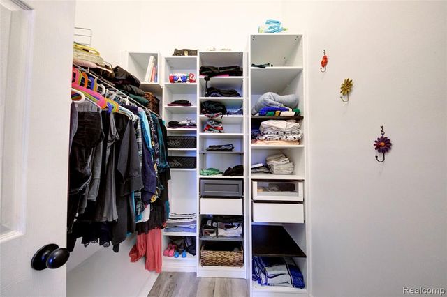 49966 Plymouth Way, Plymouth, MI 48170