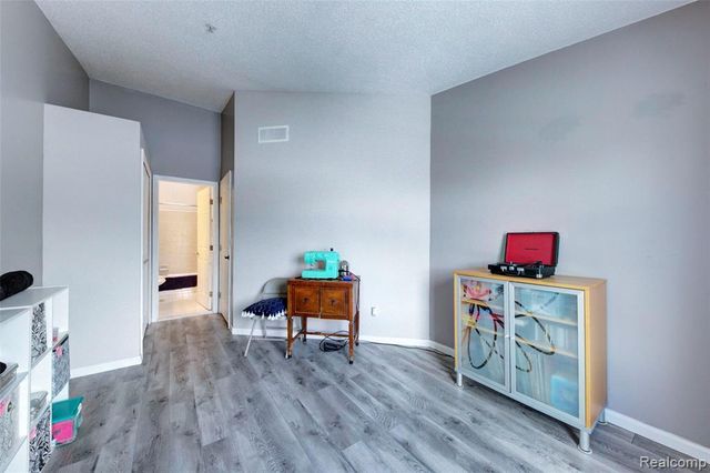 49966 Plymouth Way, Plymouth, MI 48170