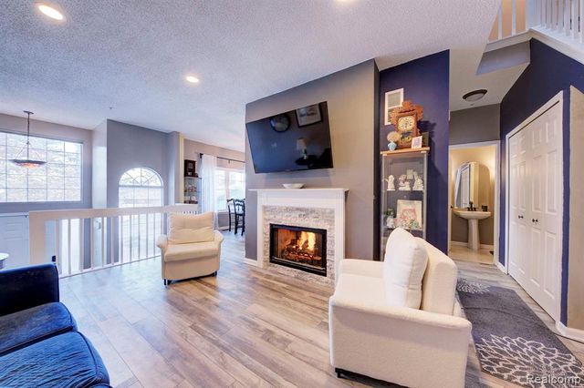 49966 Plymouth Way, Plymouth, MI 48170