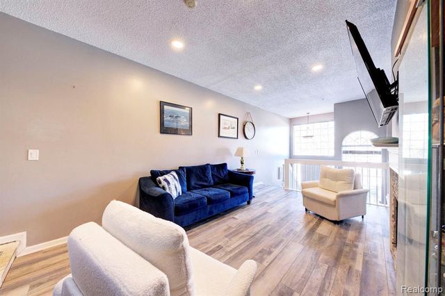 49966 Plymouth Way, Plymouth, MI 48170