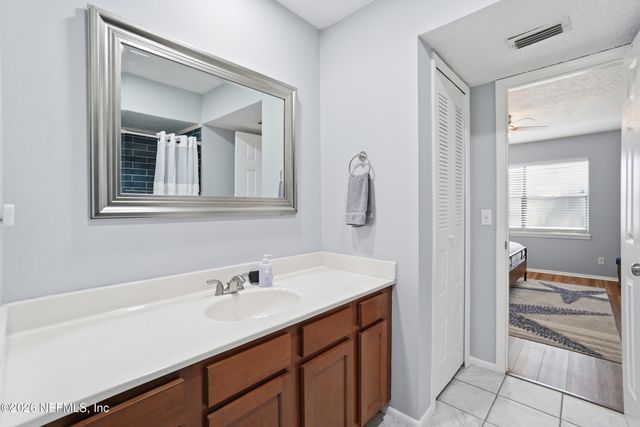 3419 ISLANDER Way, Jacksonville, FL 32223