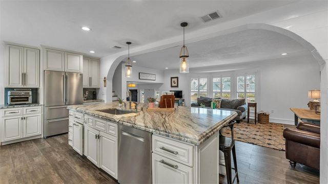 4623 KINGS POINT COURT, Lakeland, FL 33813