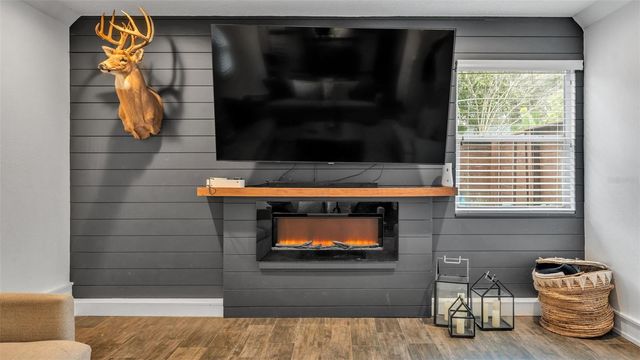 4623 KINGS POINT COURT, Lakeland, FL 33813