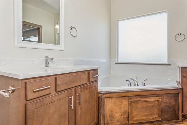 5821 N Newport St, Park City, KS 67219