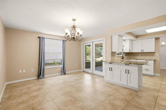 6807 36TH AVE DR W W, Bradenton, FL 34209