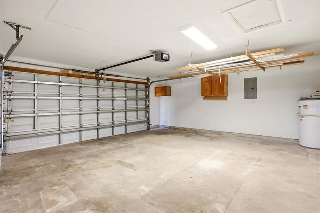 6807 36TH AVE DR W W, Bradenton, FL 34209
