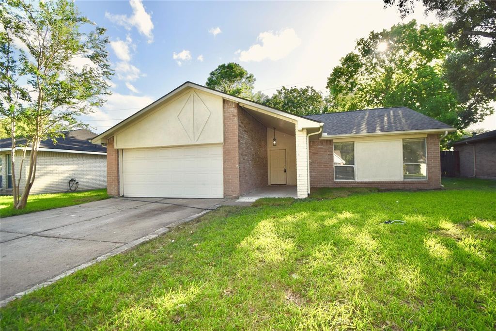 16710 Rippling Mill Drive, Sugar Land, TX 77498