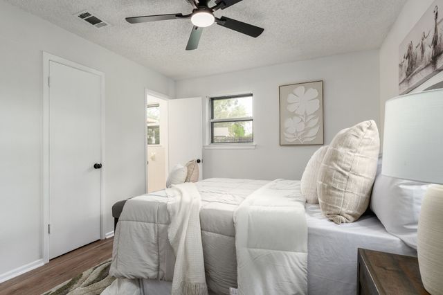 404 Southern Court, Saginaw, TX 76179