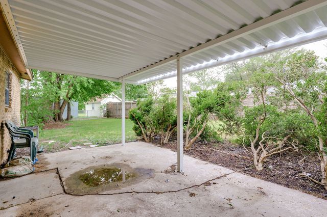 404 Southern Court, Saginaw, TX 76179