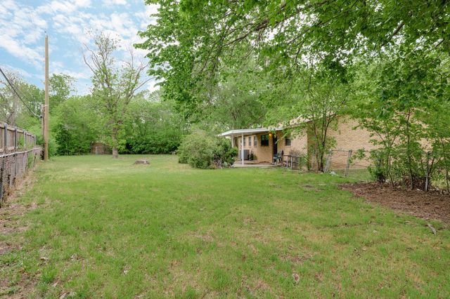 404 Southern Court, Saginaw, TX 76179