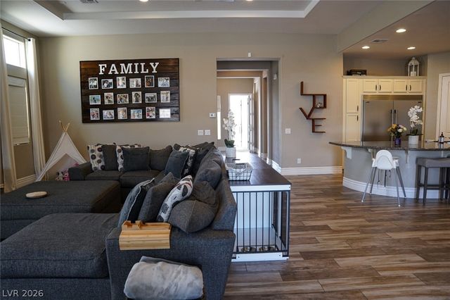 5781 Douglas Everett Street, Las Vegas, NV 89120