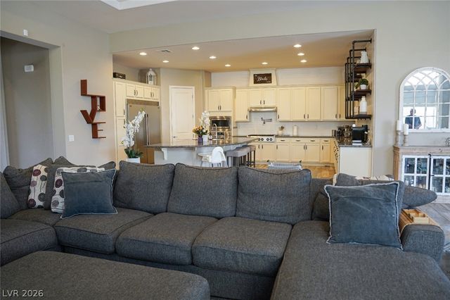 5781 Douglas Everett Street, Las Vegas, NV 89120