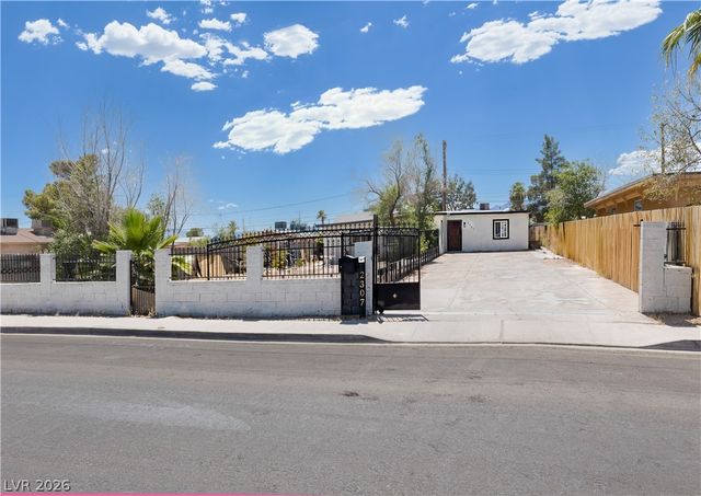 2307 Daley Street, North Las Vegas, NV 89030