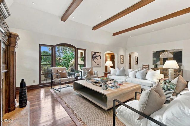 2285 E Orange Grove Boulevard, Pasadena, CA 91104