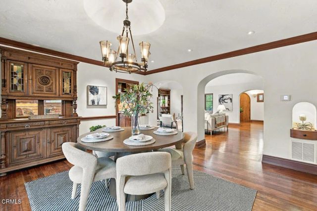 2285 E Orange Grove Boulevard, Pasadena, CA 91104