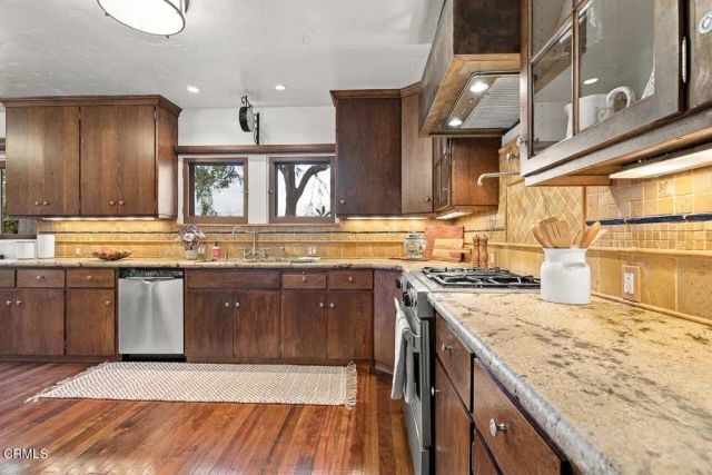 2285 E Orange Grove Boulevard, Pasadena, CA 91104
