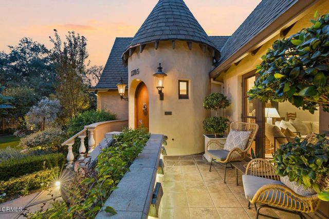 2285 E Orange Grove Boulevard, Pasadena, CA 91104