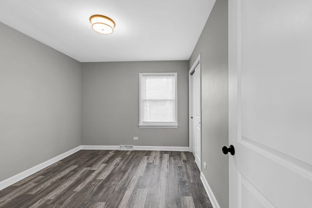 17015 Annetta Avenue, Hazel Crest, IL 60429