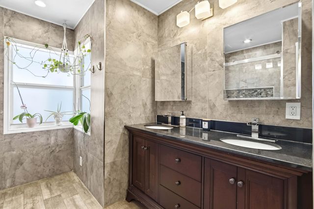 1400 NE 17th Avenue, Fort Lauderdale, FL 33304