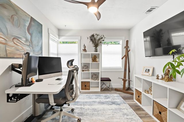 1400 NE 17th Avenue, Fort Lauderdale, FL 33304