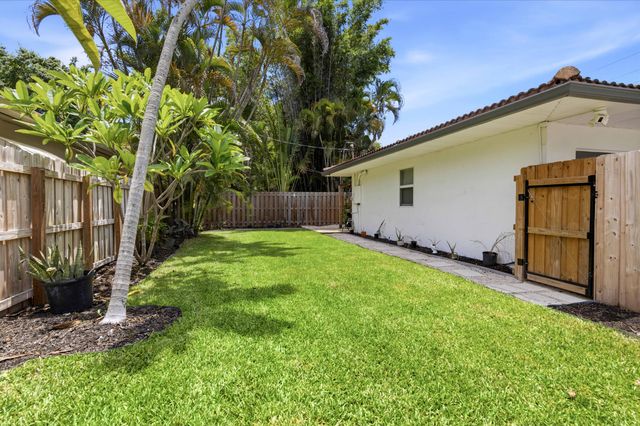 1400 NE 17th Avenue, Fort Lauderdale, FL 33304